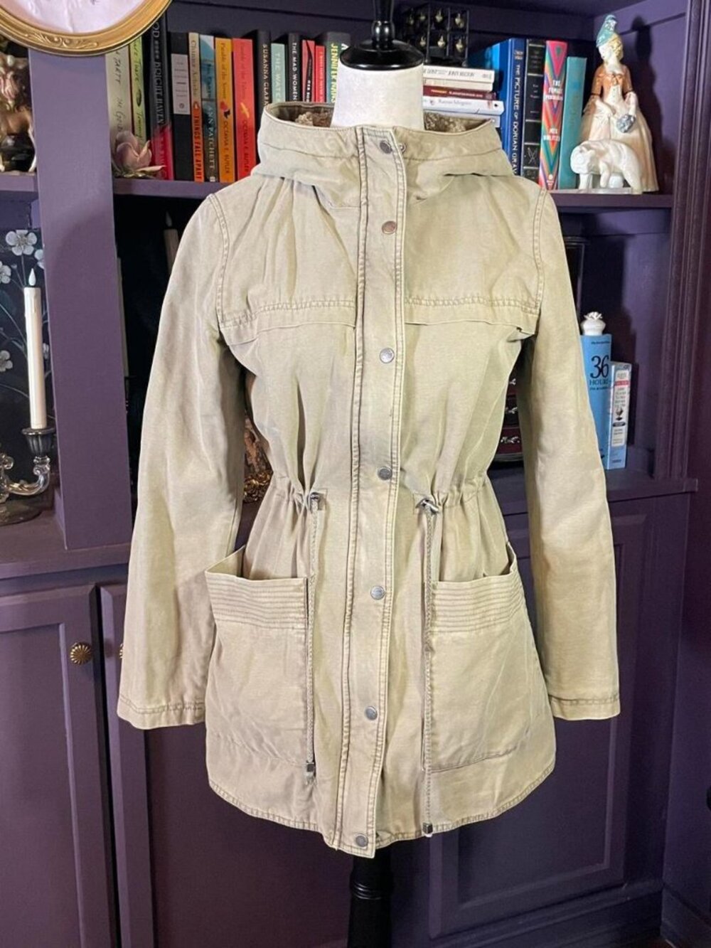 Levi's lightweight canvas jacket with lined hood - Picture 2 of 8